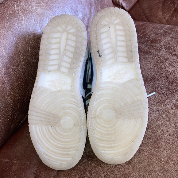 Nike Jordans Black and pearl White High-Top Sneakers - Picture 5 of 6